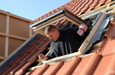 Pose de fenêtres de toit Velux à Prat
